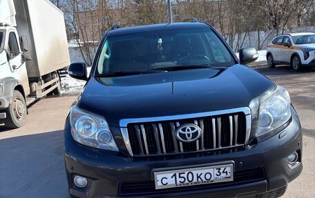 Toyota Land Cruiser Prado 150 рестайлинг 2, 2011 год, 2 170 000 рублей, 1 фотография