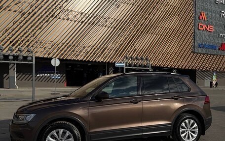 Volkswagen Tiguan II, 2019 год, 2 600 000 рублей, 1 фотография