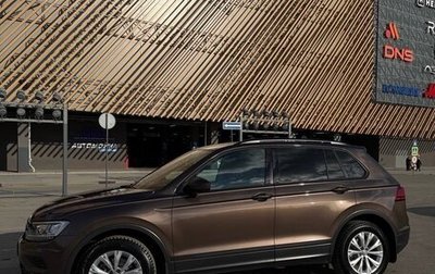 Volkswagen Tiguan II, 2019 год, 2 600 000 рублей, 1 фотография