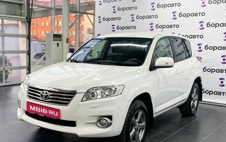 Toyota RAV4, 2011 год, 1 690 000 рублей, 2 фотография