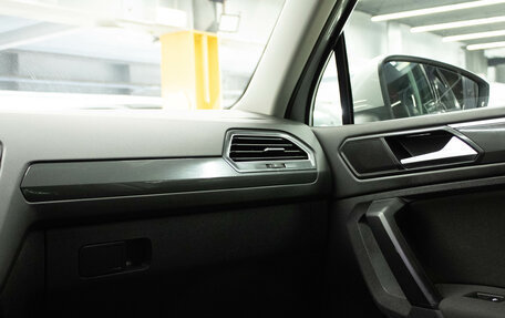 Volkswagen Tiguan II, 2017 год, 2 299 000 рублей, 9 фотография