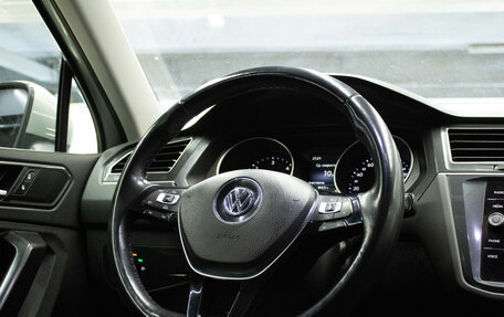 Volkswagen Tiguan II, 2017 год, 2 299 000 рублей, 8 фотография