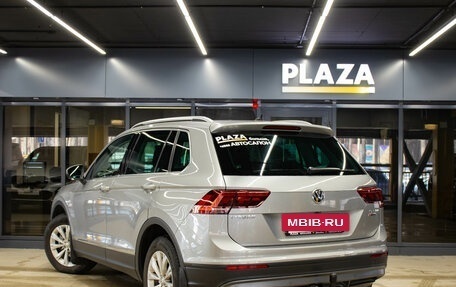 Volkswagen Tiguan II, 2017 год, 2 299 000 рублей, 3 фотография