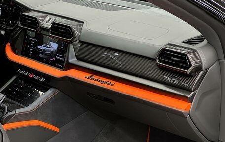 Lamborghini Urus I, 2025 год, 42 980 000 рублей, 26 фотография