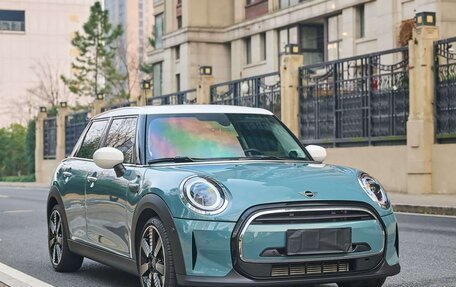 MINI Hatch, 2023 год, 2 780 000 рублей, 3 фотография