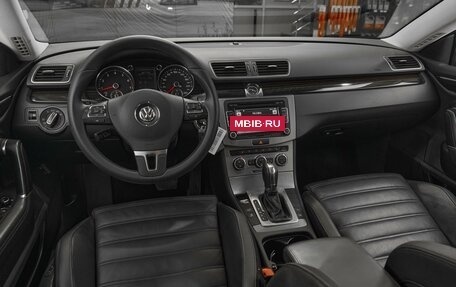 Volkswagen Passat CC I рестайлинг, 2012 год, 1 299 000 рублей, 8 фотография