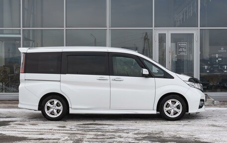 Honda Stepwgn IV, 2015 год, 1 699 000 рублей, 5 фотография