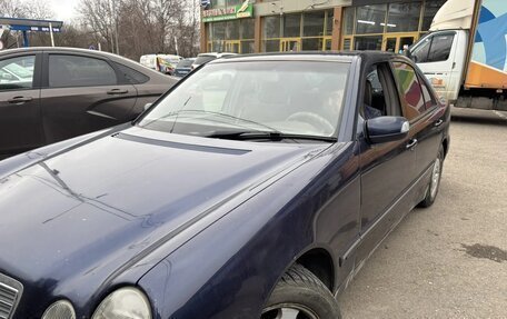 Mercedes-Benz E-Класс, 1999 год, 650 000 рублей, 4 фотография