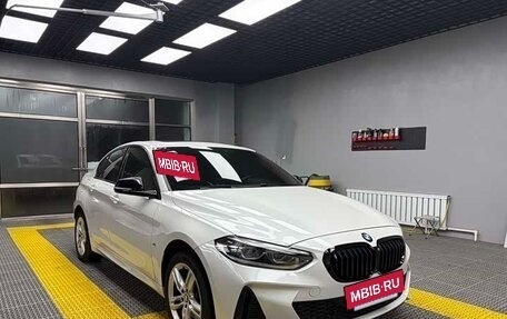 BMW 1 серия, 2022 год, 1 946 000 рублей, 3 фотография