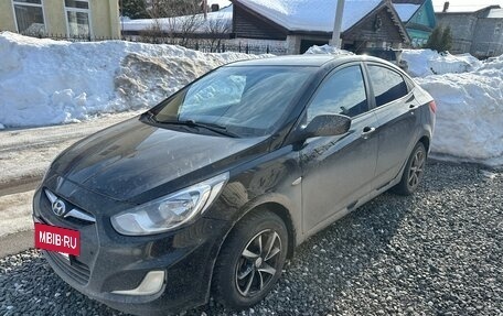 Hyundai Solaris II рестайлинг, 2011 год, 580 000 рублей, 3 фотография