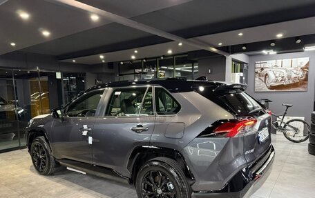 Toyota RAV4, 2025 год, 6 870 000 рублей, 2 фотография