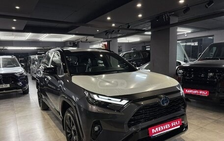 Toyota RAV4, 2025 год, 6 870 000 рублей, 4 фотография