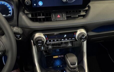 Toyota RAV4, 2025 год, 6 870 000 рублей, 12 фотография