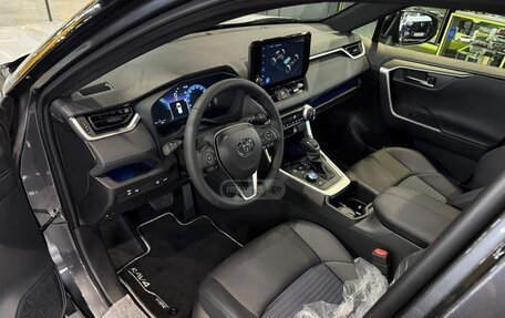 Toyota RAV4, 2025 год, 6 870 000 рублей, 13 фотография