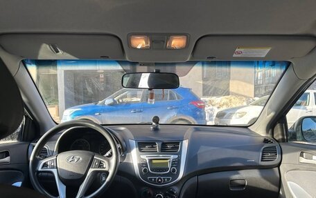 Hyundai Solaris II рестайлинг, 2013 год, 677 000 рублей, 5 фотография