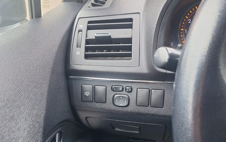 Toyota Avensis III рестайлинг, 2011 год, 1 400 000 рублей, 3 фотография