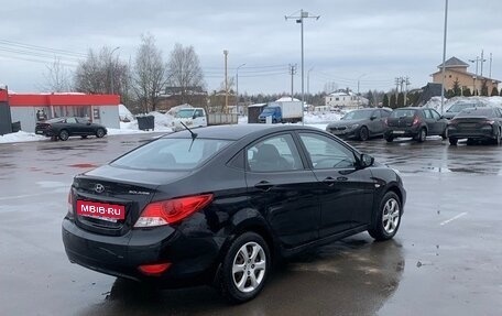 Hyundai Solaris II рестайлинг, 2013 год, 677 000 рублей, 8 фотография