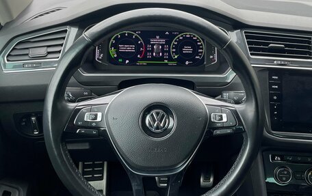 Volkswagen Tiguan II, 2019 год, 3 440 000 рублей, 19 фотография