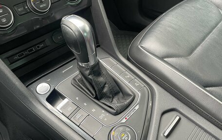 Volkswagen Tiguan II, 2019 год, 3 440 000 рублей, 29 фотография