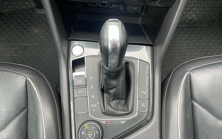 Volkswagen Tiguan II, 2019 год, 3 440 000 рублей, 30 фотография