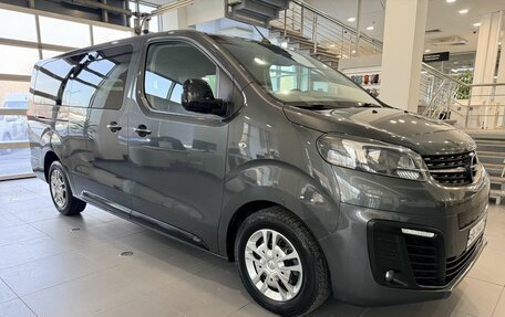 Opel Zafira Life I, 2020 год, 2 770 000 рублей, 3 фотография