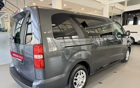 Opel Zafira Life I, 2020 год, 2 770 000 рублей, 5 фотография