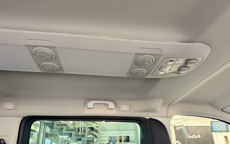 Opel Zafira Life I, 2020 год, 2 770 000 рублей, 18 фотография