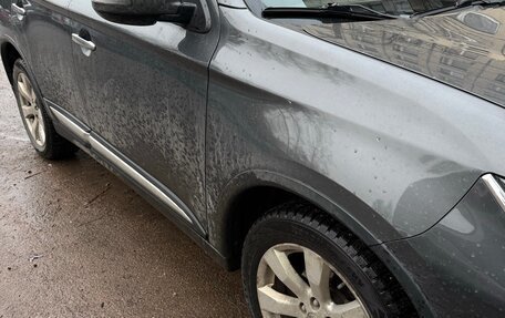 Mitsubishi Outlander III рестайлинг 3, 2019 год, 2 700 000 рублей, 2 фотография