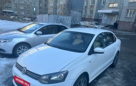 Volkswagen Polo VI (EU Market), 2010 год, 680 000 рублей, 2 фотография