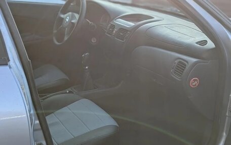 Nissan Almera, 2005 год, 400 000 рублей, 11 фотография