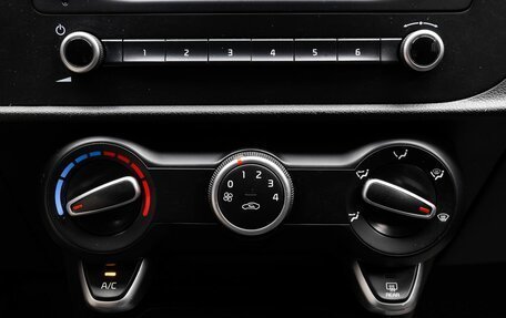 KIA Rio IV, 2021 год, 1 699 000 рублей, 18 фотография