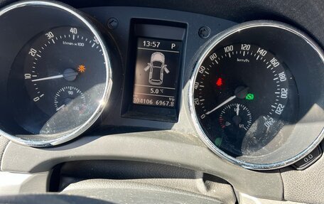 Skoda Yeti I рестайлинг, 2013 год, 550 000 рублей, 11 фотография