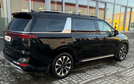 KIA Carnival, 2022 год, 4 500 000 рублей, 5 фотография