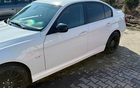 BMW 3 серия, 2011 год, 1 370 000 рублей, 4 фотография