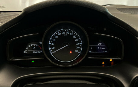 Mazda 3, 2017 год, 1 720 000 рублей, 17 фотография