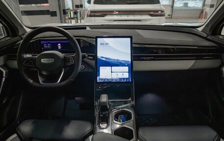 Geely Atlas, 2025 год, 3 970 990 рублей, 8 фотография