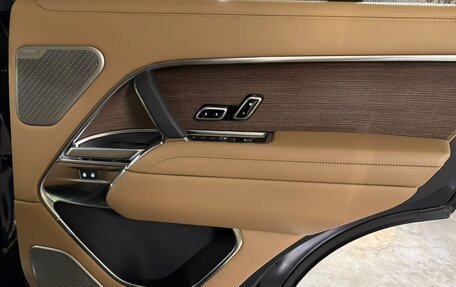 Land Rover Range Rover IV рестайлинг, 2025 год, 25 340 000 рублей, 30 фотография