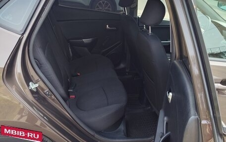 KIA Rio III рестайлинг, 2016 год, 850 000 рублей, 13 фотография