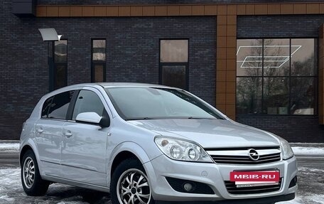 Opel Astra H, 2008 год, 690 000 рублей, 2 фотография