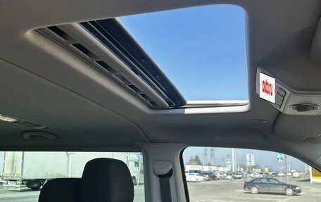 Volkswagen Multivan T6 рестайлинг, 2018 год, 4 900 000 рублей, 9 фотография