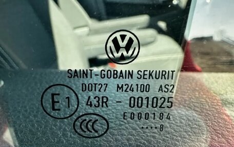 Volkswagen Multivan T6 рестайлинг, 2018 год, 4 900 000 рублей, 18 фотография