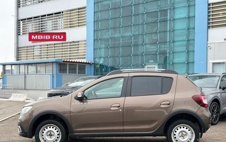 Renault Sandero II рестайлинг, 2018 год, 1 080 000 рублей, 2 фотография