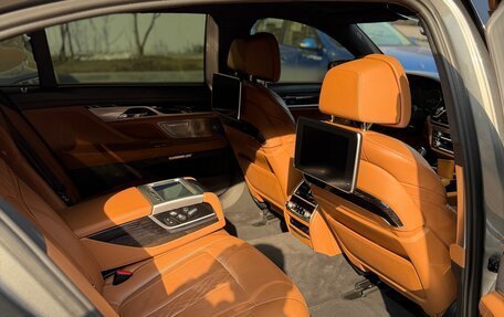 BMW 7 серия, 2017 год, 3 690 000 рублей, 7 фотография