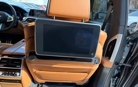 BMW 7 серия, 2017 год, 3 690 000 рублей, 11 фотография