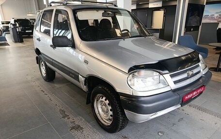 Chevrolet Niva I рестайлинг, 2003 год, 330 000 рублей, 1 фотография