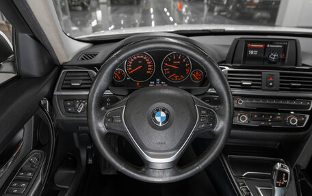 BMW 3 серия, 2017 год, 2 590 000 рублей, 10 фотография