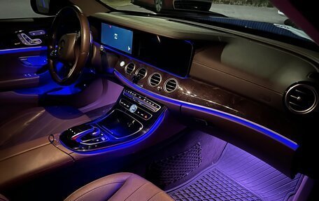 Mercedes-Benz E-Класс, 2016 год, 2 600 000 рублей, 11 фотография