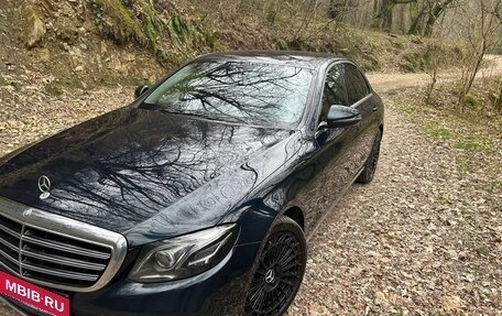 Mercedes-Benz E-Класс, 2016 год, 2 600 000 рублей, 2 фотография