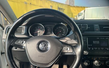 Volkswagen Jetta VI, 2017 год, 1 300 000 рублей, 12 фотография