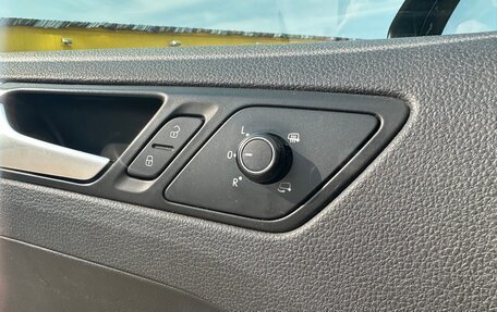 Volkswagen Jetta VI, 2017 год, 1 300 000 рублей, 16 фотография